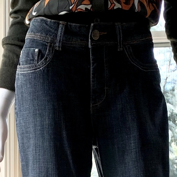 Riders by Lee - women’s bootcut jeans (Size 10) - Picture 2 of 5